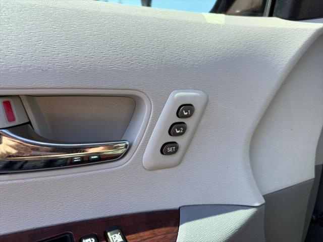 2014 Toyota Sienna XLE V6 7 Passenger Auto Access Seat
