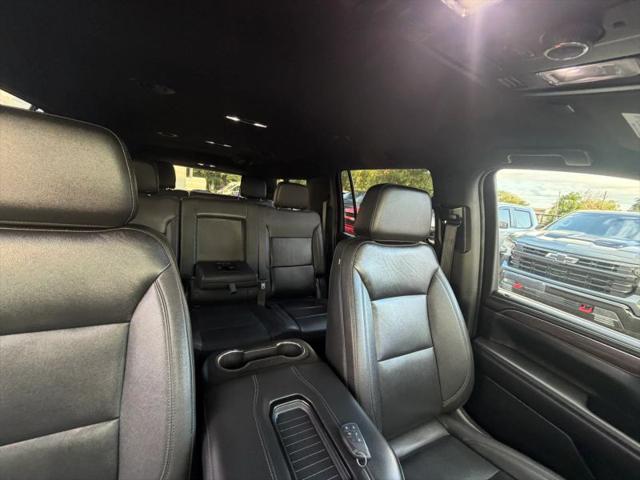 2023 Chevrolet Suburban 2WD LT