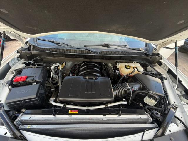 2023 Chevrolet Suburban 2WD LT