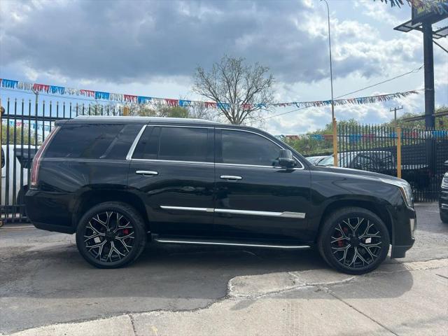 2016 Cadillac Escalade Luxury Collection