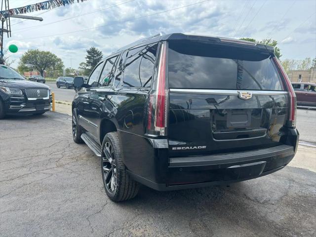 2016 Cadillac Escalade Luxury Collection