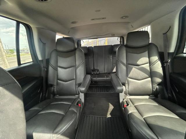 2016 Cadillac Escalade Luxury Collection