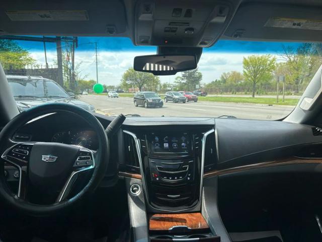 2016 Cadillac Escalade Luxury Collection