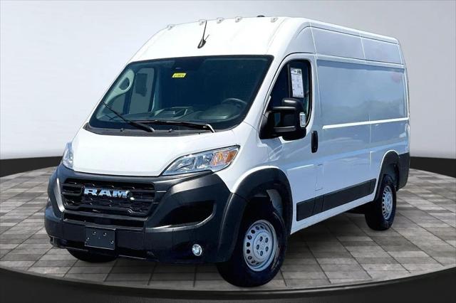 2025 Ram ProMaster 2500 Cargo Van Tradesman High Roof 136" WB w/Pass Seat