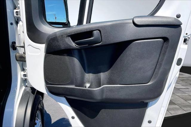 2025 Ram ProMaster 2500 Cargo Van Tradesman High Roof 136" WB w/Pass Seat