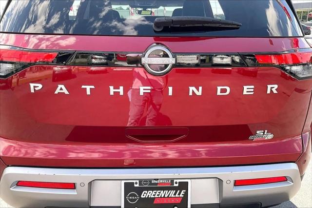 2024 Nissan Pathfinder SL FWD