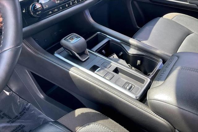 2024 Nissan Pathfinder SL FWD