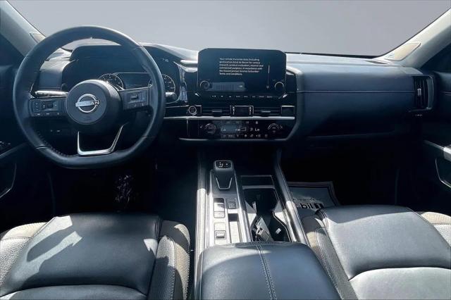 2024 Nissan Pathfinder SL FWD