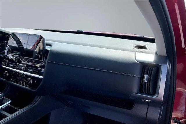 2024 Nissan Pathfinder SL FWD
