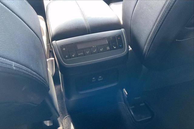 2024 Nissan Pathfinder SL FWD
