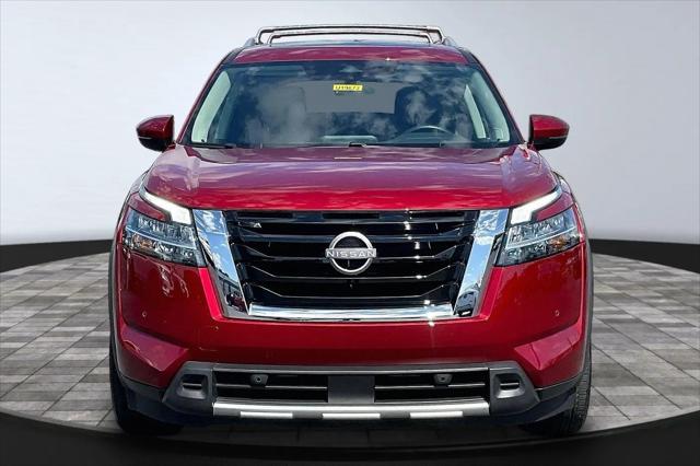 2024 Nissan Pathfinder SL FWD