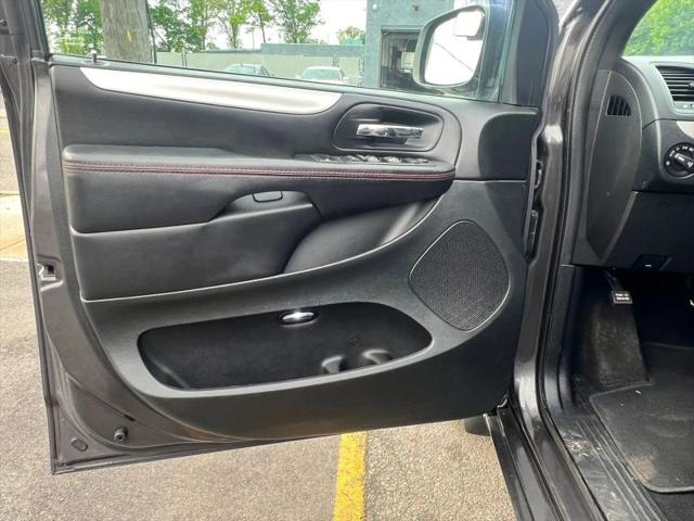 2016 Dodge Grand Caravan R/T