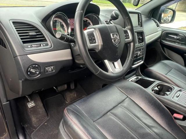 2016 Dodge Grand Caravan R/T
