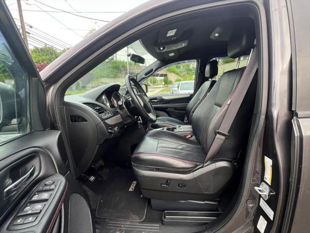 2016 Dodge Grand Caravan R/T