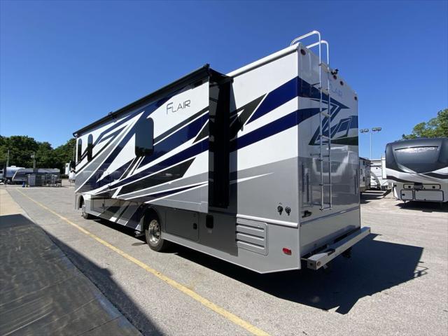 2026 Ford F-53 32S