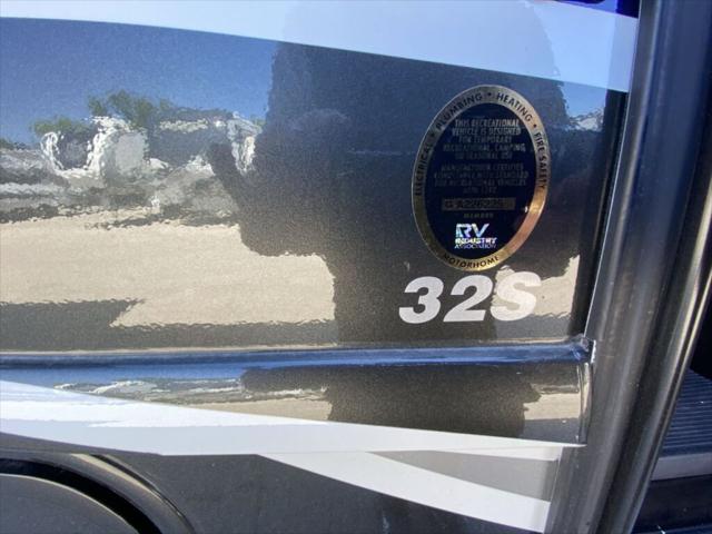 2026 Ford F-53 32S