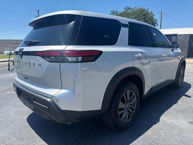 2022 Nissan Pathfinder S 2WD