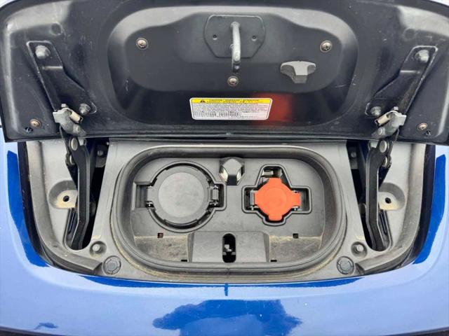 2019 Nissan LEAF S
