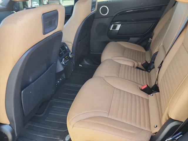 2023 Land Rover Discovery P360 Metropolitan Edition