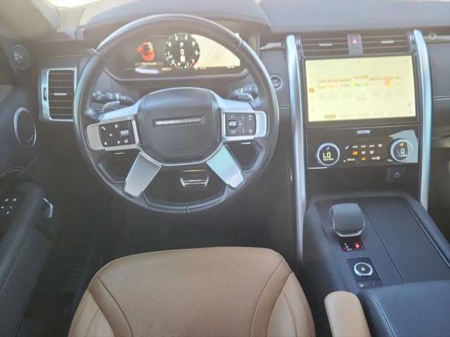 2023 Land Rover Discovery P360 Metropolitan Edition
