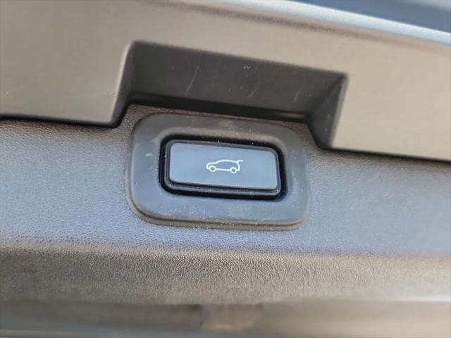 2023 Land Rover Discovery P360 Metropolitan Edition