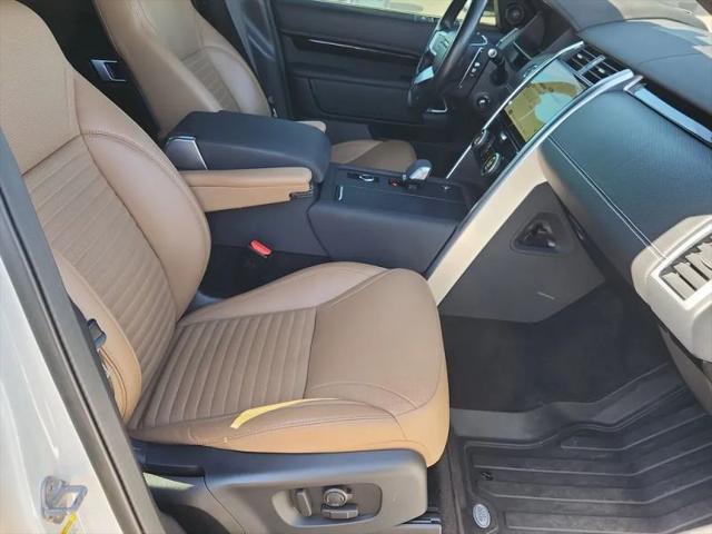 2023 Land Rover Discovery P360 Metropolitan Edition