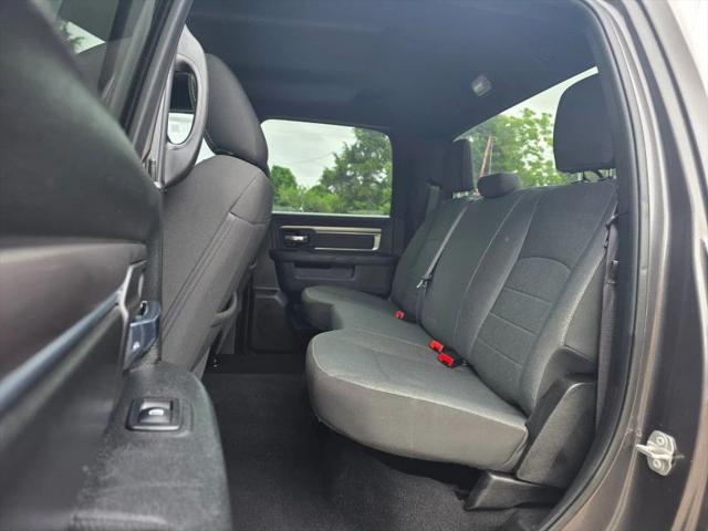 2024 Ram 1500 Classic Warlock Crew Cab 4x4 5'7" Box