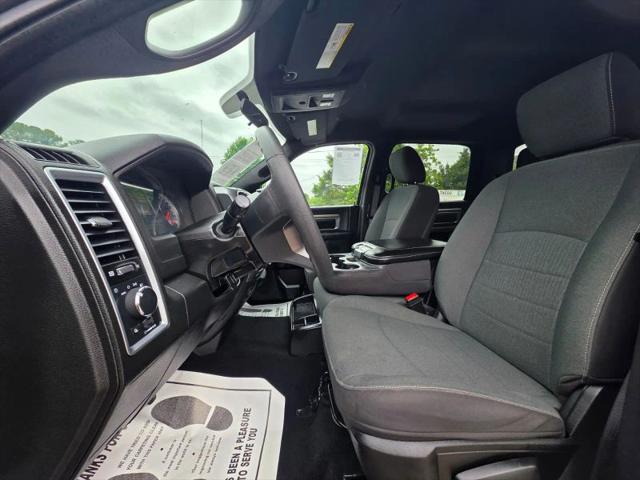 2024 Ram 1500 Classic Warlock Crew Cab 4x4 5'7" Box