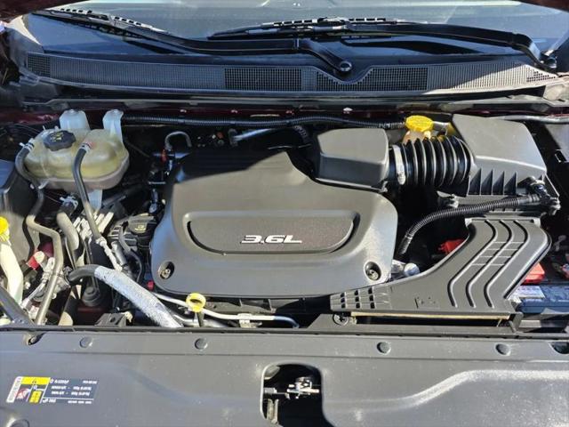 2017 Chrysler Pacifica Touring-L