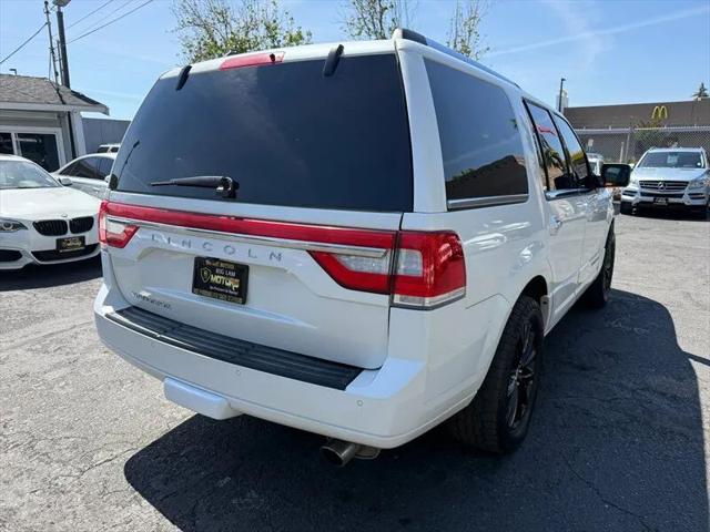 2017 Lincoln Navigator Select