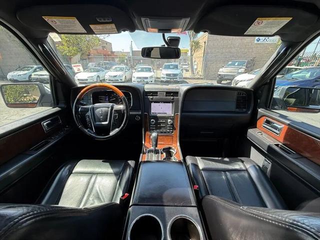 2017 Lincoln Navigator Select