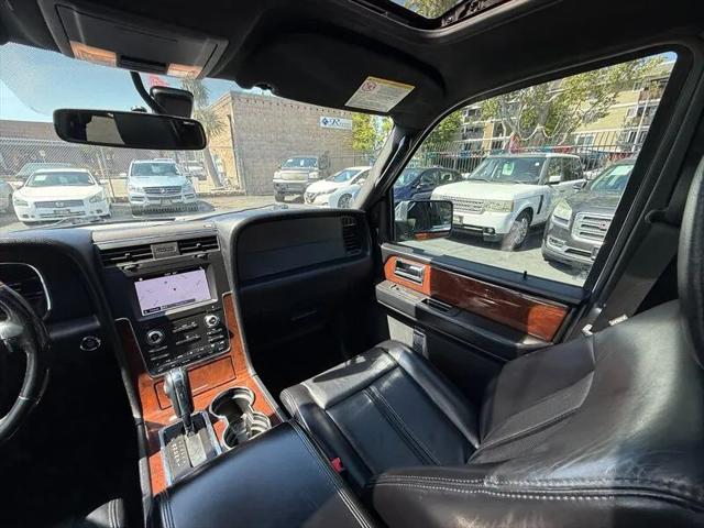 2017 Lincoln Navigator Select