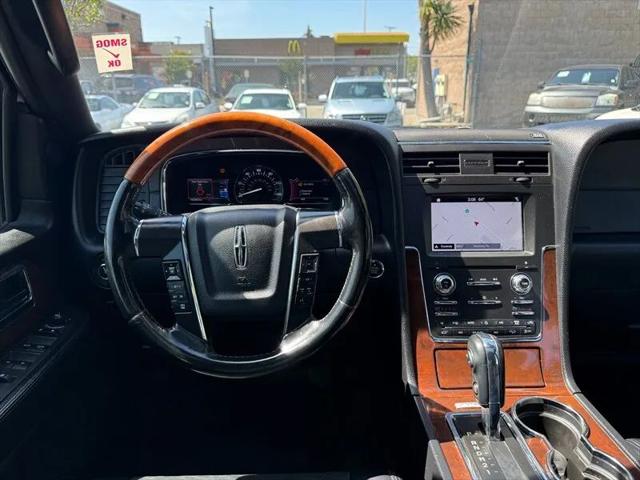 2017 Lincoln Navigator Select