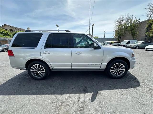 2015 Lincoln Navigator Base