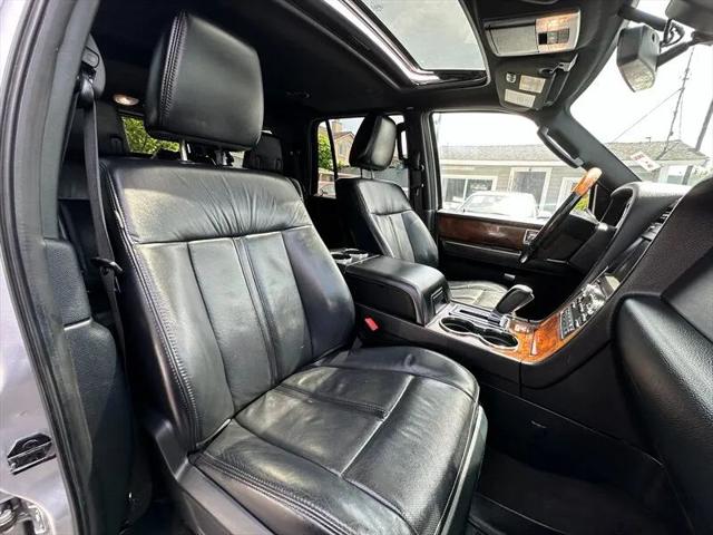 2015 Lincoln Navigator Base