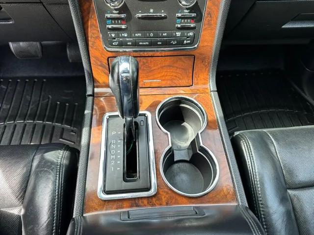 2015 Lincoln Navigator Base