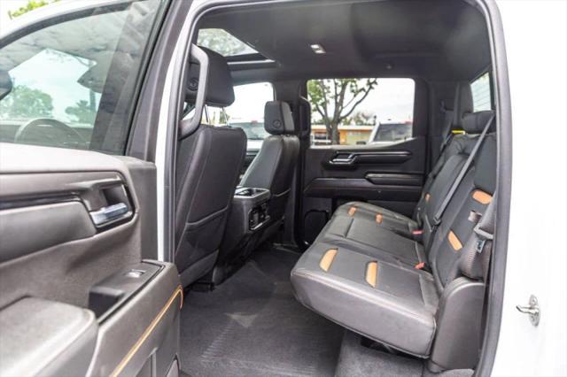 2024 GMC Sierra 1500 4WD Crew Cab Short Box AT4