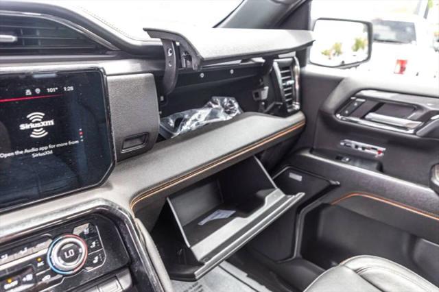 2024 GMC Sierra 1500 4WD Crew Cab Short Box AT4