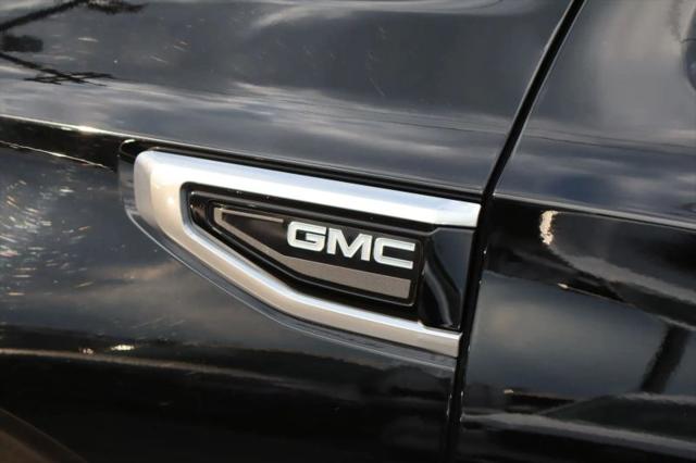 2023 GMC Yukon 4WD Denali