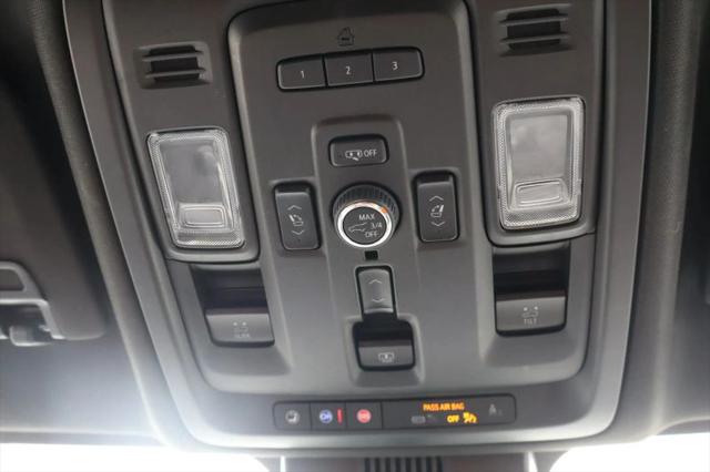2023 GMC Yukon 4WD Denali