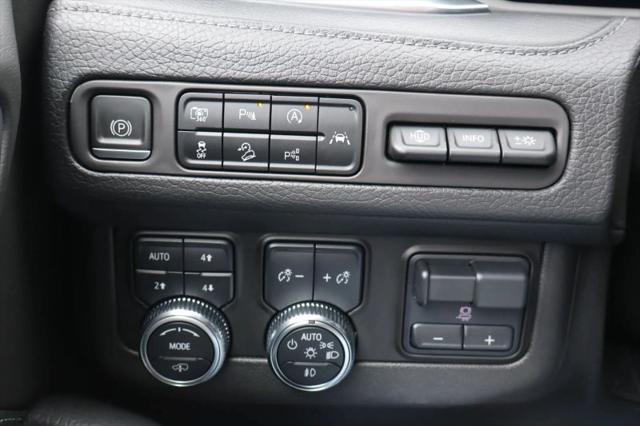 2023 GMC Yukon 4WD Denali