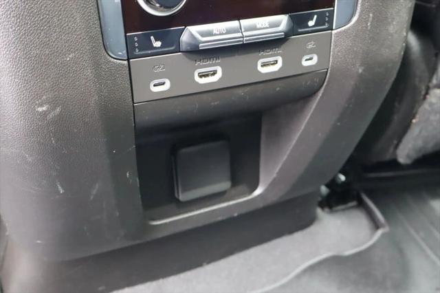 2023 GMC Yukon 4WD Denali