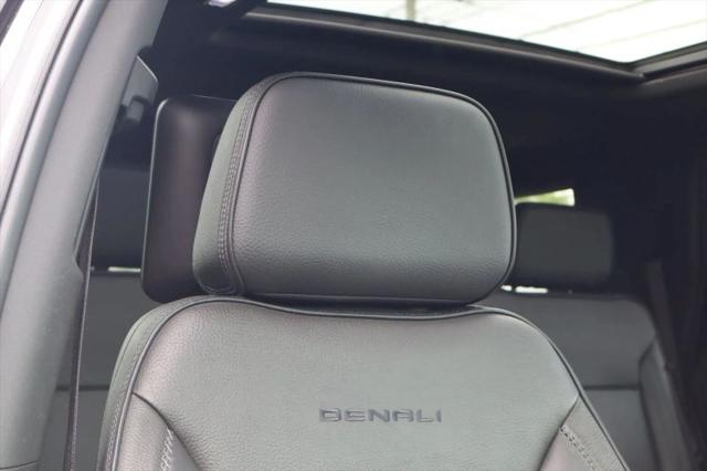 2023 GMC Yukon 4WD Denali