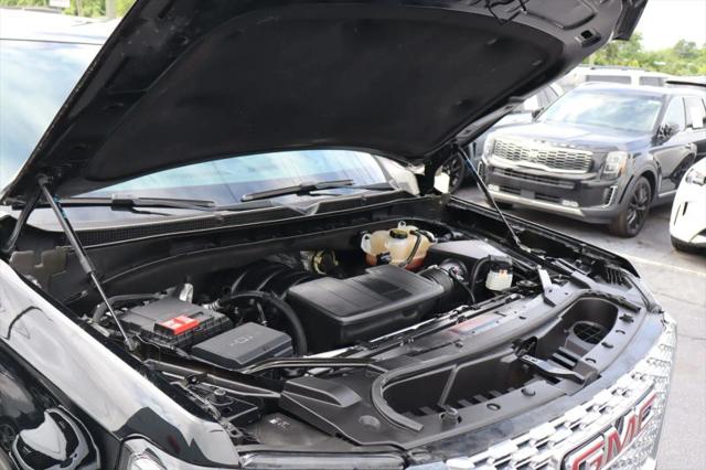 2023 GMC Yukon 4WD Denali