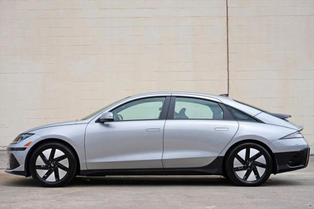 2025 Hyundai IONIQ 6 SE Standard Range