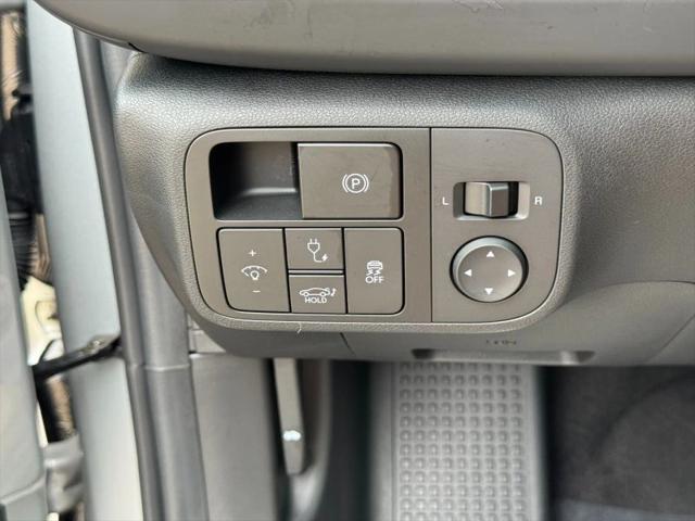 2025 Hyundai IONIQ 6 SE Standard Range