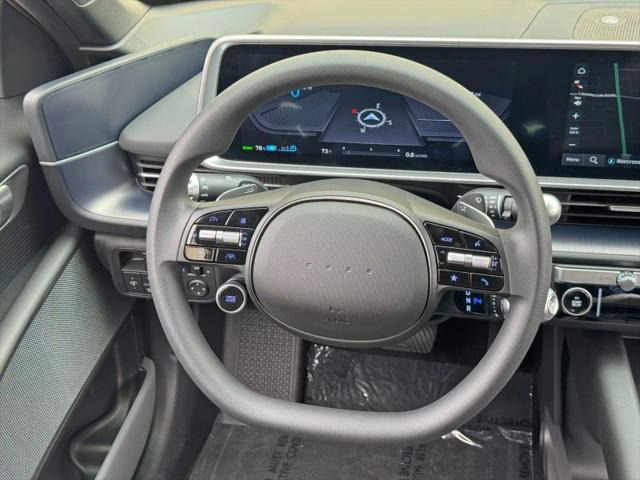 2025 Hyundai IONIQ 6 SE Standard Range