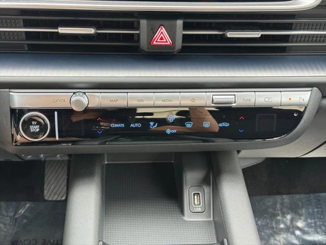 2025 Hyundai IONIQ 6 SE Standard Range