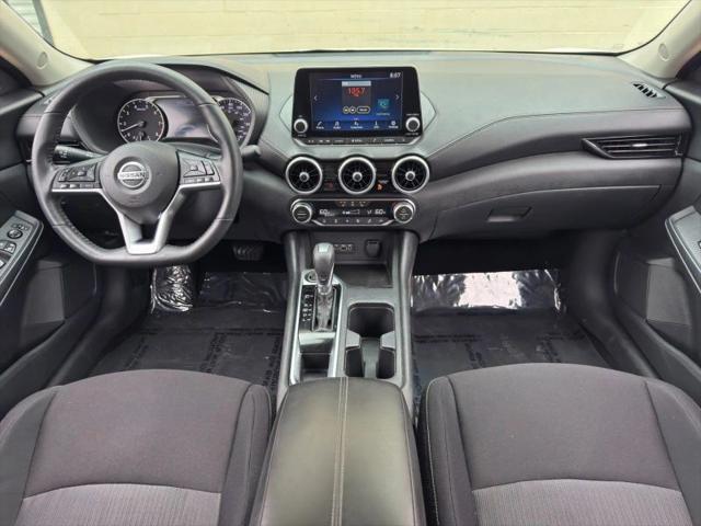 2022 Nissan Sentra SV Xtronic CVT