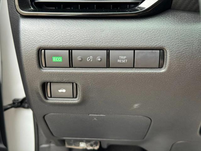 2022 Nissan Sentra SV Xtronic CVT